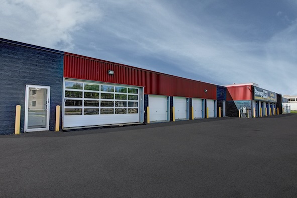 Storage Units at StorageMart - Saint Leonard - 9265 Pascal Gagnon Boul, Saint-Leonard, QC